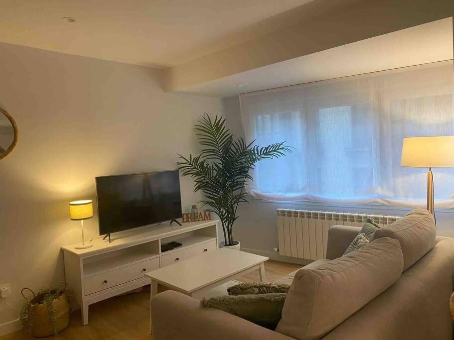 Apartamento A Estrenar En Centro Gijon. Fibra-Tv Exterior foto