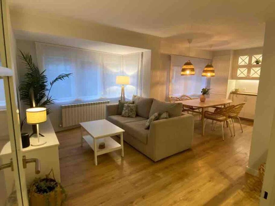 Apartamento A Estrenar En Centro Gijon. Fibra-Tv Exterior foto